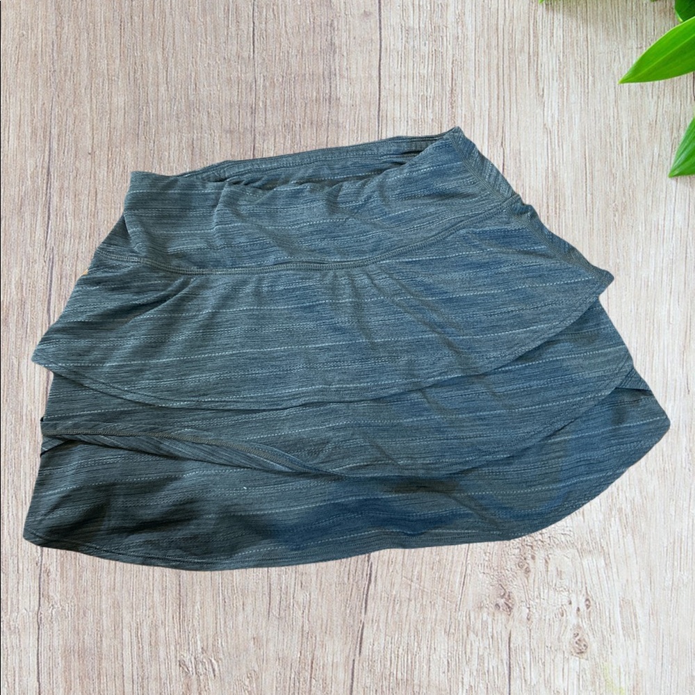 Athleta Swagger Striped Tiered Skirt Skort Small